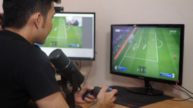 go to Dieser FIFA-Zocker verdient mehr als ein Banker